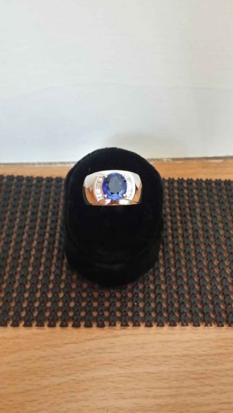 錫蘭藍寶石戒指