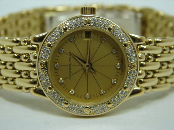 (板信當舖流當品) 原裝 AUDEMARS PIGUET 愛彼 18K金 女錶 9成9新 直購價12